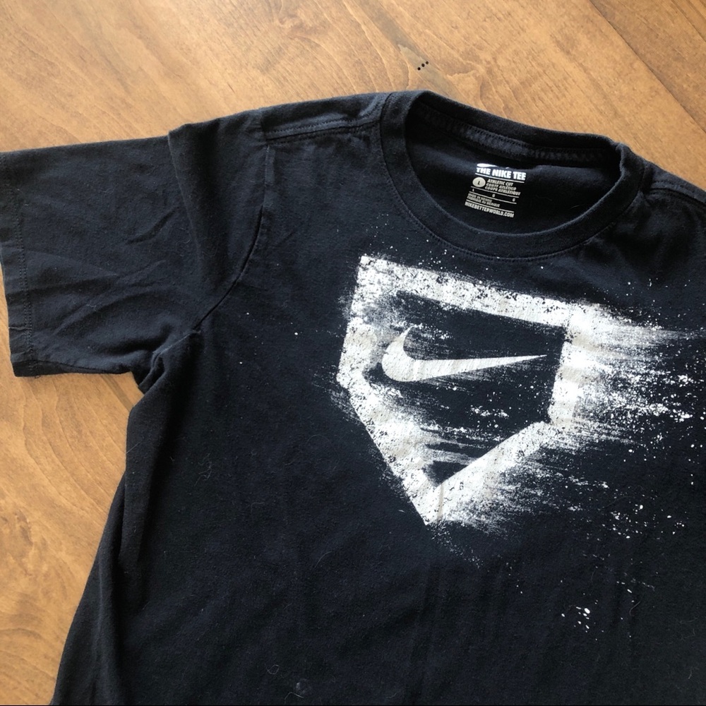 Kids Nike T-shirt